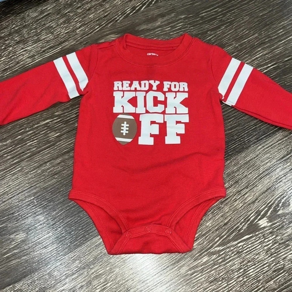 🏈 ✌️ 12 month Football Onesies! 🏈 - Picture 2 of 6